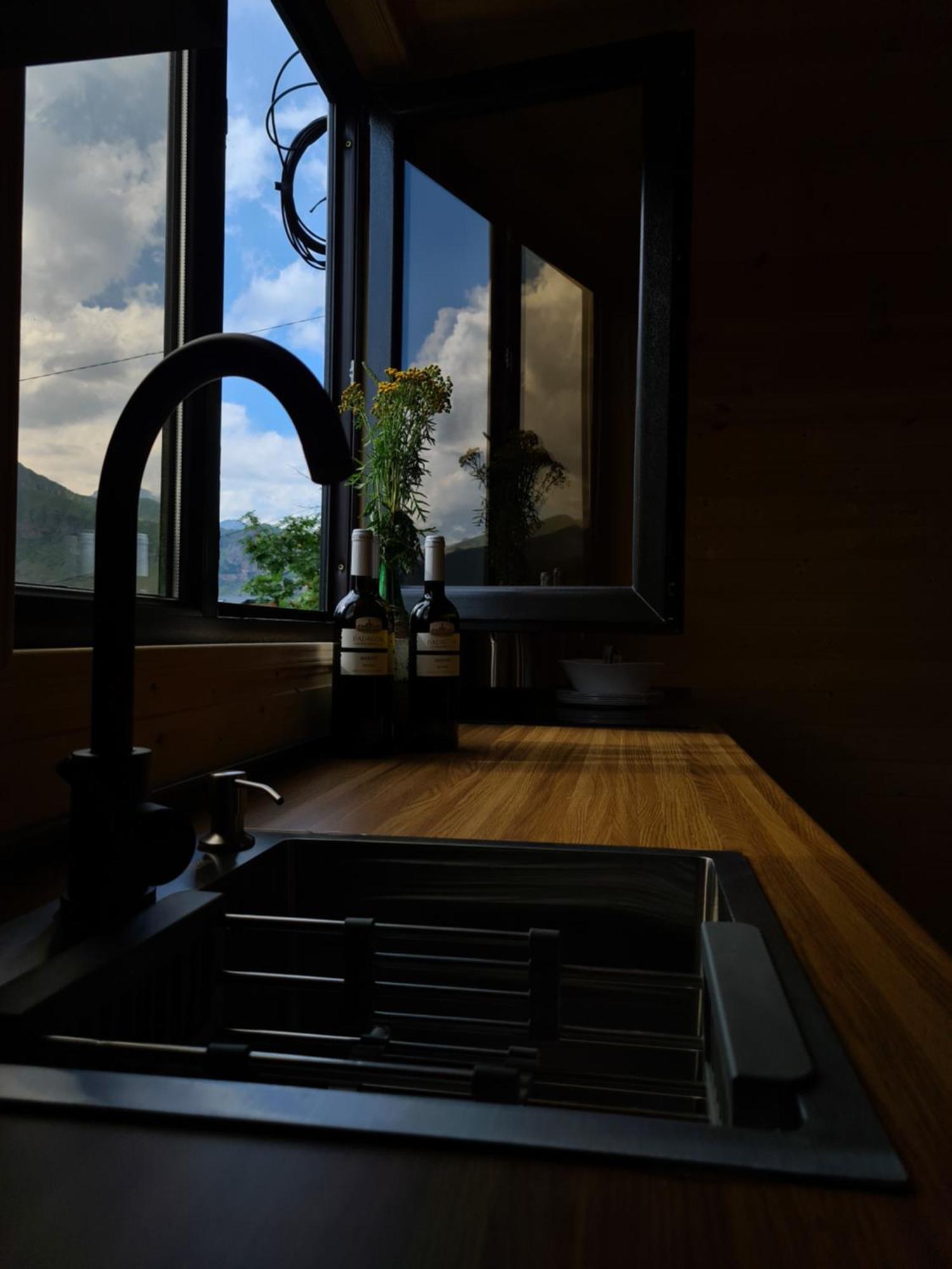 Trip Zone Kazbegi Appartement Buitenkant foto