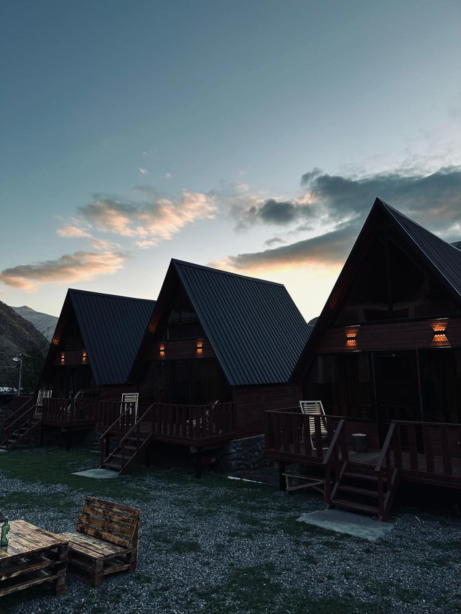 Trip Zone Kazbegi Appartement Buitenkant foto